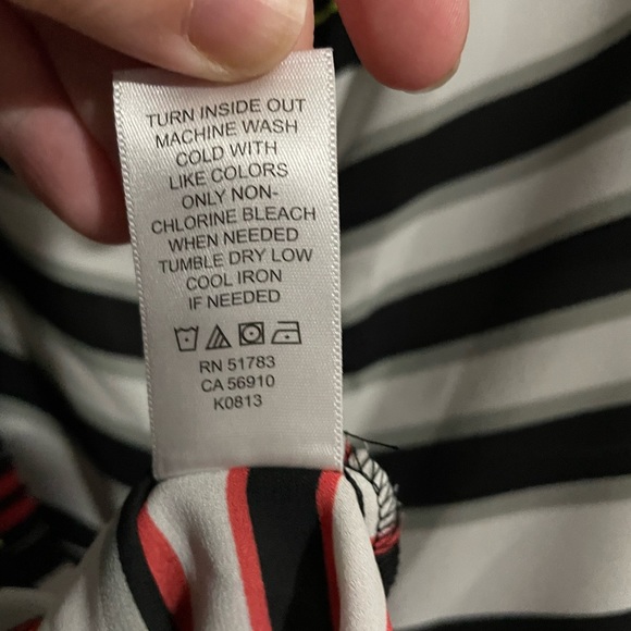 Maurice’s Women’s Multicolor Sleeveless Tank Top Shirt Size 3 - Picture 8 of 8